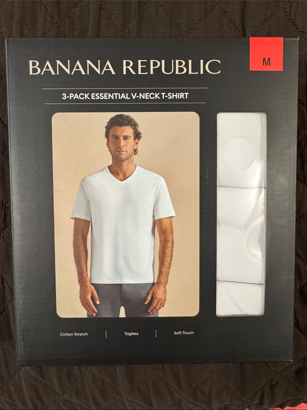 Banana Republic Men’s 3-Pack Essential V-Neck T-Shirts - White